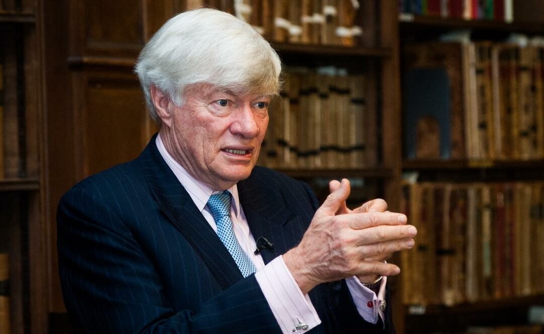 Geoffrey Robertson: «Ήρθε η ώρα τα μουσεία να επιστρέψουν τους κλεμμένους θησαυρούς τους»