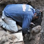 Άγαλμα των αυτοκρατορικών χρόνων αποκαλύφθηκε σε σωστική ανασκαφή στο κέντρο της Βέροιας